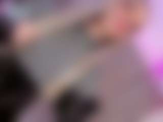 Live cam show with Ninaa-Keyli - Facial Piercings on xDating