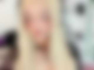 Live cam show with CattrionaMuller - Teen (18+) on dropp.cam