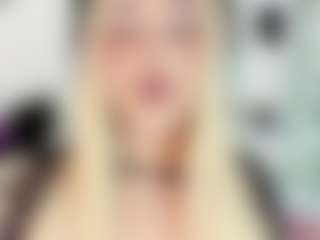 Live cam show with CattrionaMuller - Small Tits on dropp.cam