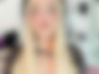 Live cam show with CattrionaMuller - Black Hair on Lustler