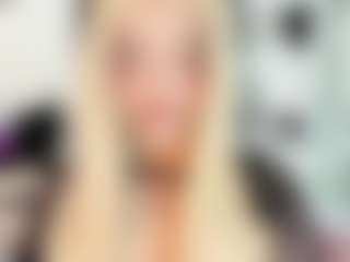 Live cam show with CattrionaMuller - Small Tits on liverealitysex.com