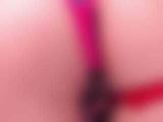 Live cam show with Divine-Madness - Striptease on Fapmatic.com
