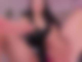 Live cam show with Divine-Madness - Flat Chested on friskycurves.com