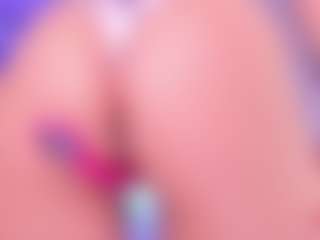 Live cam show with Divine-Madness - Dildo Or Vibrator on Hubzter Live