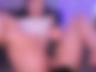 Live cam show with Divine-Madness - Flashing on Dolls Live