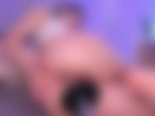 Live cam show with Divine-Madness - Bedroom on crypto-cams