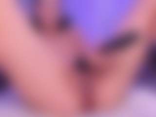 Live cam show with Divine-Madness - Striptease on xxxlivecams.org