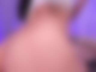 Live cam show with Divine-Madness - Striptease on TastyBlacksLive