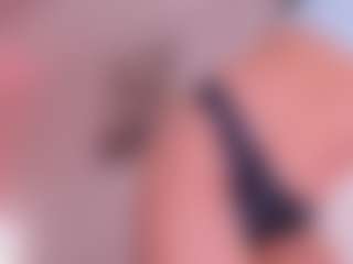 Live cam show with Divine-Madness - Cute on nudelive.tv