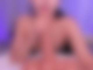 Live cam show with Divine-Madness - Bikini on Dare Cams