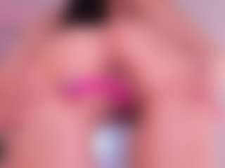 Live cam show with Divine-Madness - Lush on googirlz