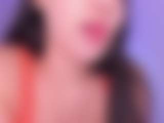 Live cam show with Divine-Madness - Facial Piercings on Cam Slut
