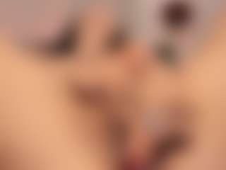 Live cam show with Divine-Madness - Striptease on SpunkLive