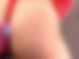 Live cam show with Divine-Madness - Petite Teen (18+) on Camsoda