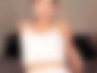 Live cam show with Divine-Madness - Petite Young Adult on Hubzter Live