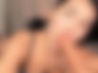 Live cam show with Divine-Madness - Body Massage on Camsoda