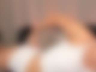 Live cam show with Divine-Madness - Petite on SpankPalCams