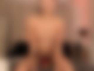 Live cam show with Divine-Madness - Lovense Petite on Camsoda