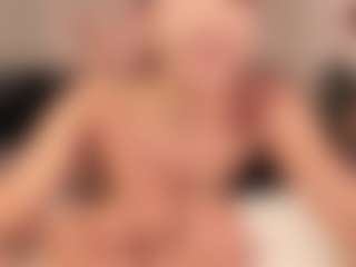 Live cam show with Divine-Madness - Petite on Camsoda