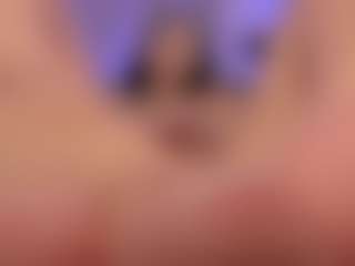 Live cam show with Divine-Madness - Flashing on CamSextacy