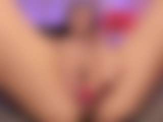 Live-Cam-Show mit Divine-Madness - Young Adult auf Camsoda