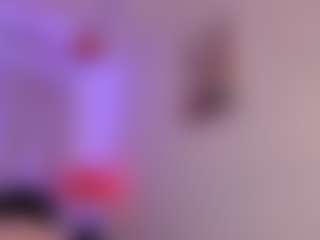 Live cam show with Divine-Madness - Body Massage on Dolls Live