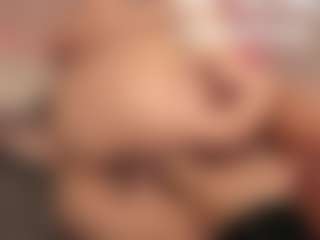 Live cam show with Divine-Madness - Cute on madthumbs