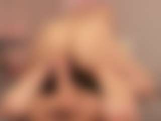 Live cam show with Divine-Madness - Fingers on livesexfox.com