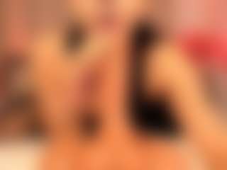 Live cam show with Divine-Madness - Striptease on WildCum