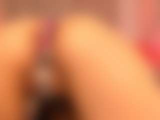 Live cam show with Divine-Madness - Petite Young Adult on Camiplay Live