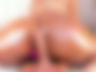 Live cam show with SandraMiler - Big Ass on CamClone