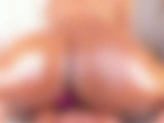 Live cam show with SandraMiler - Normal on StripNow