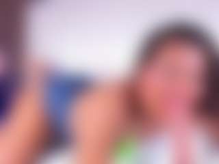 Live cam show with SandraMiler - Full Nudity on AdultVida.com