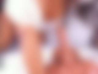 Live cam show with SandraMiler - Brown Eyes Brown Hair on Instabang