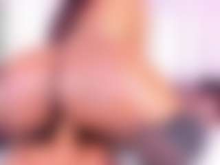 Live cam show with SandraMiler - Normal on TeamSkeetLive
