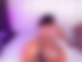 Show de cam en vivo con SandraMiler - Dildo en Camsoda