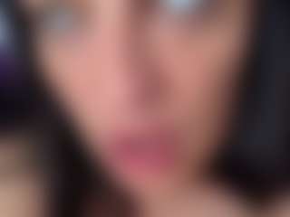 BritneyQuenn18's Live Sex Cam Show