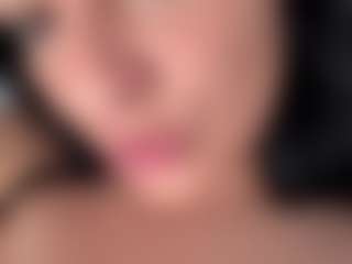 BritneyQuenn18's Live Sex Cam Show