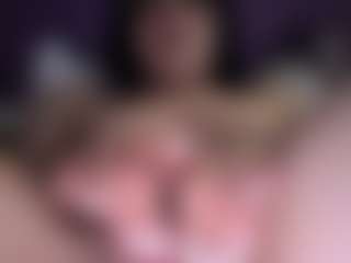 BritneyQuenn18's Live Sex Cam Show