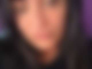 BritneyQuenn18's Live Sex Cam Show