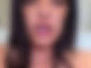 BritneyQuenn18's Live Sex Cam Show