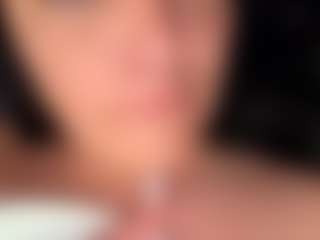 BritneyQuenn18's Live Sex Cam Show