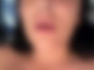 Live cam show with BritneyQuenn18 - Petite on Taboo Cams XXX