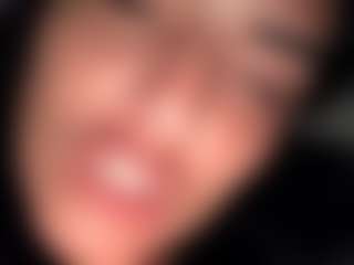 BritneyQuenn18's Live Sex Cam Show