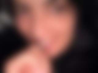 BritneyQuenn18's Live Sex Cam Show