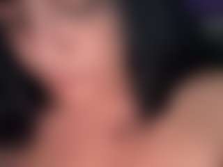 BritneyQuenn18's Live Sex Cam Show