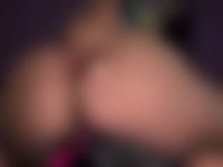 BritneyQuenn18's Live Sex Cam Show