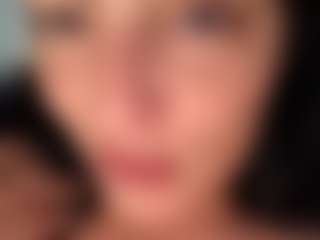 BritneyQuenn18's Live Sex Cam Show