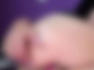 BritneyQuenn18's Live Sex Cam Show