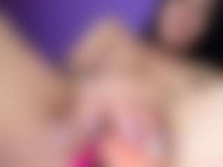 BritneyQuenn18's Live Sex Cam Show